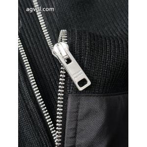 ジャケット相性抜群のコンビ日本未入荷カラーPRADA激安 通販 専門