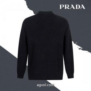 PAADAプラダ胸元の三角ボタン付きジャケットセーターのコート