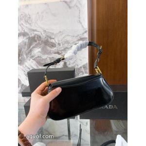 プラダ在庫あり即納魅力が光るブランド コピー s 級脇バッグ