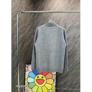 PRADAプラダアルファベットロゴ刺繍ニットコート