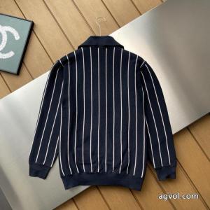 Pradaストライプのポロネックニットコート