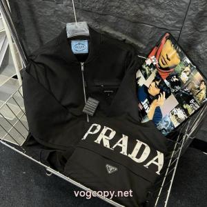 Prada新型三角標識リベットファスナーコート男女同型