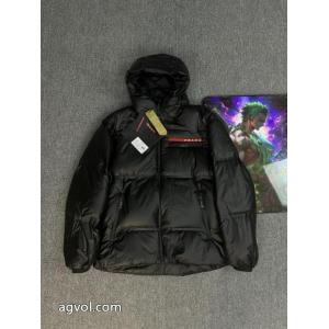 スーパー コピー 安心25ss/大人気秋冬コレクション 新品人気上昇 魅力的な今年らしいプラダダウンジャケット