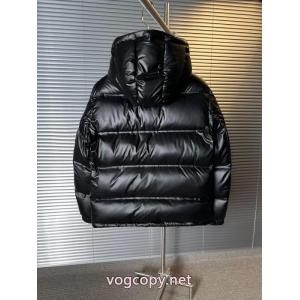 値下げ！ 期間限定大人気商品 最高に人気商品!PRADA 2026ブランドコピーダウンジャケット