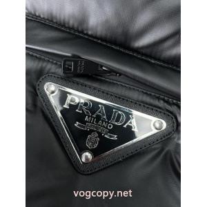 値下げ！ 期間限定大人気商品 最高に人気商品!PRADA 2026ブランドコピーダウンジャケット