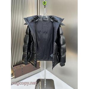 秀逸アイテム 数量限定定番 即納品ダウンジャケットブランド 偽物 通販PRADA