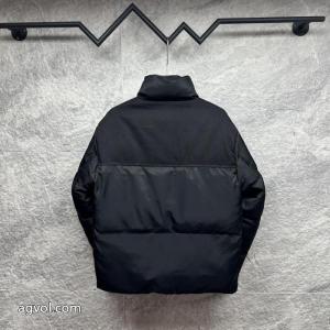 激レア商品 即納品 新品保証プラダダウンジャケットブランド 通販 激安