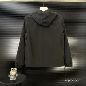ファッション新作 収納力抜群 高級感を演出ブランド コピー 専門店コートプラダ