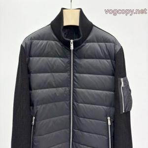 見つけてほしい一品 ブラッシュアップして華やかに お気に入りのスタイルブランド スーパー コピー 優良    ダウンジャケットPRADA.