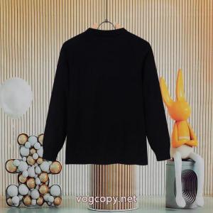 ニットコピー 品 ブランドPRADA圧倒的な高級感 大胆なカジュアルダウン 個性的.