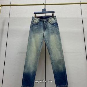 スーパー コピー 安心高級な質感 高級素材を採用 落ち着きあるPRADAジーンズ