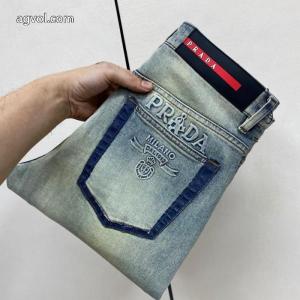 スーパー コピー 安心高級な質感 高級素材を採用 落ち着きあるPRADAジーンズ