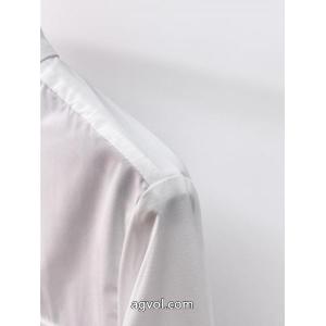 プラダHOT セール 激安 HipHop 新作をご紹介    長袖Tシャツブランド スーパー コピー 店舗..