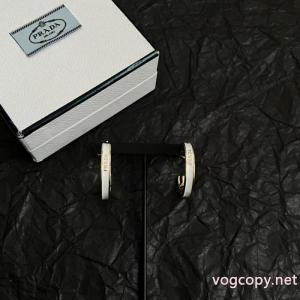 PRADA    アクセサリー今すぐ買えちゃう！新着 売上ランキング1位 心がときめく新作ブランド 激安..