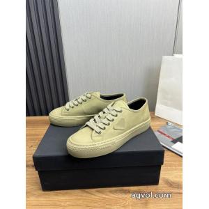PRADA 2026ブランド コピー    スニーカー根強い人気定番商品 アップデザイン 高品質素材.