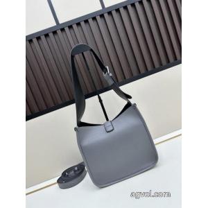 コピー ブランド人気激売れ新作 １点限りVIP顧客セール スタイルアップ上品プラダ    バッグ.