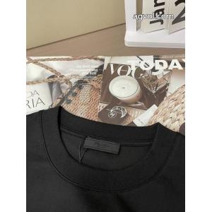     半袖Tシャツコピー 品 ブランド日本限定モデル 新たな世界に新作通販 季節を問わず活躍しプラダ..