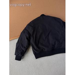 プラダバカ売れ継続中 人気限定品 2026SS大人OKジャケットブランド 激安