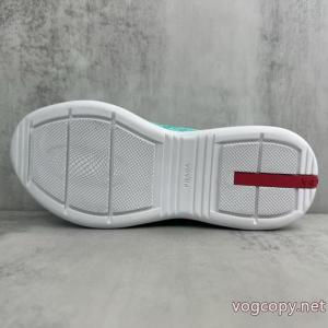     スニーカーセレブ愛用♪ 秋冬季超人気 ユニークなプラダブランド アクセサリー 激安..