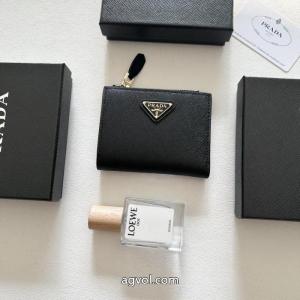 新色入荷 希少大人気 話題が沸騰中財布コピー 通販PRADA
