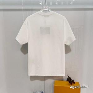 PRADA高級感溢れるデザイン 相性抜群 魅力ファッションコピー 品 ブランド半袖Tシャツ