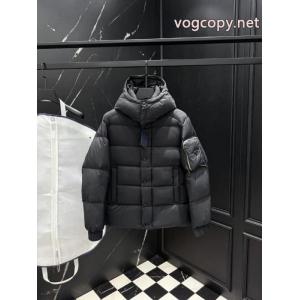 プラダ PRADA高級感ある大人の VIPセール 上品ですっきり、好感度抜群ブランド コピー 激安ダウンジャケット..