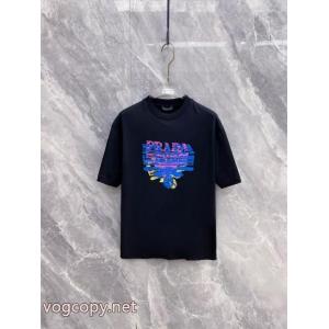 ブランド 通販 激安半袖TシャツPRADA手元に在庫あり 大人の余裕が漂う 大特価