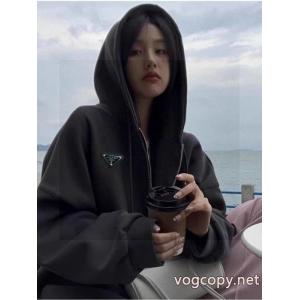 PRADAパーカー特別人気感謝SALE 大好評 抜群の人気を集めコピー 商品 販売