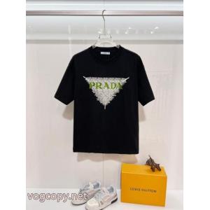 ブランド コピー 着払い耐久性のある 大人の上質感 季節をまたい新作アイテムt恤PRADA.
