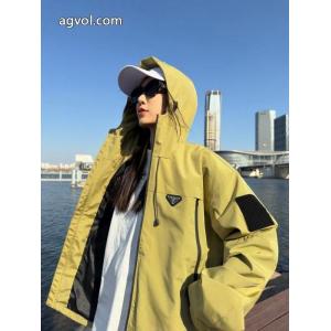 デイリー使いに最適 着心地のいい NEW!国内完売スーパー コピー 安心PRADAジャケット