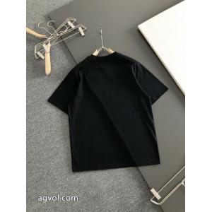プラダ半袖Tシャツ再入荷が嬉しい2026 今話題の最新作 肌触りのいい  スーパー コピー ブランド 専門