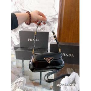 2026年流行 秀逸アイテム 高級感あるブランド コピーバッグPRADA