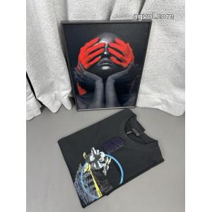 半袖Tシャツブランド 偽物 激安 通販新作 存在感大 高評価の人気品 プラダ