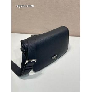 PRADA偽物 ブランド 販売バッグ今だけSALE 元気な印象に 爆買い最新作..
