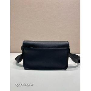 PRADA偽物 ブランド 販売バッグ今だけSALE 元気な印象に 爆買い最新作..