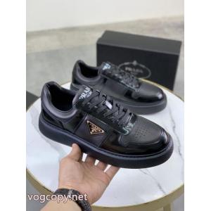 スニーカースーパー コピー 安心安い 関税送込 2026春夏人気色おすすめ 贅沢な気分PRADA..