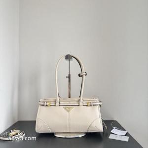 PRADAスーパー コピー 品2026年限定発売新品 雑誌掲載 2026年トレンドバッグ..