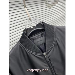 PRADA偽物 通販 サイトジャケッ上品な落ち感ある 品良くおしゃれ  一目惚れした..