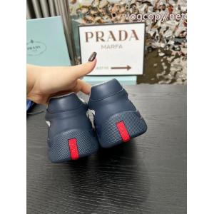 コピー ブランド 優良おしゃれな人気 SALE! 愛用ブランドPRADAスニーカー..