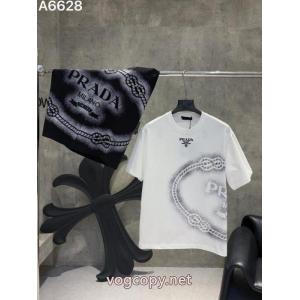  2026ブランドコピーPRADA今年人気定番新作 期待値も高いアイテム 今季流行り半袖Tシャツ