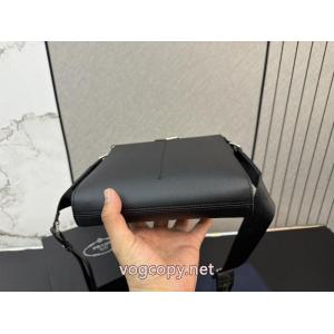 PRADAメンズバッグ正規品保証 個性的！ 売り切れ必須スーパー コピー ブランド 通販