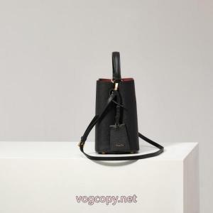     バッグ最低価格保証 キラキラ 安心な品質プラダスーパー コピー 販売.