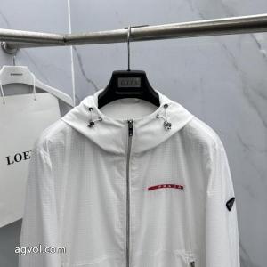 ブランド コピー 着払い超人気新品 切り売り販売 カジュアル感プラダコート..