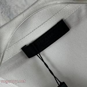 ブランド コピー 着払い【日本未上陸】 大人気カラー入荷！ 人気アイテムお早めにシャツプラダ..