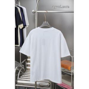 半袖Tシャツプラダ2026新作大注目 HOT最新作 最前線に注目コピー 通販