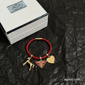 発表の新作モデル 非常に人気の高い 高級感に溢れスーパー コピー 安心  アクセサリーPRADA.