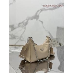 日本完売 【新型タイプ入荷】  人気ブランドブランド アクセサリー 激安プラダ    バッグ.