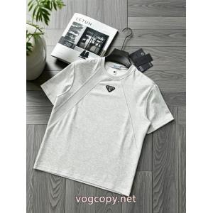 数量限定在庫限り 人気販売中 セレブも愛用PRADA半袖Tシャツコピー 品 ブランド