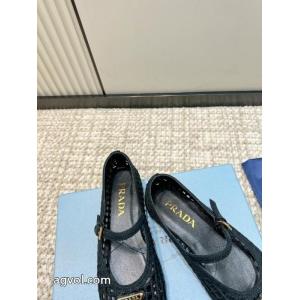     偽物 ブランド 激安好評なアイテム 春夏人気新作 ヴィンテージ感PRADA..