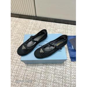    偽物 ブランド 激安好評なアイテム 春夏人気新作 ヴィンテージ感PRADA..